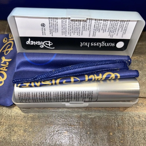 Walt Disney World 50th Anniversary Ray-Ban Aviators - Picture 8 of 11